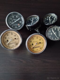 Nové a použité tachometry klakson 6V 12V žárovka 6V 12V - 6