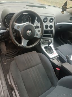 Alfa Romeo 2,0JTD - 6