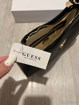 Guess černá kabelka - 6