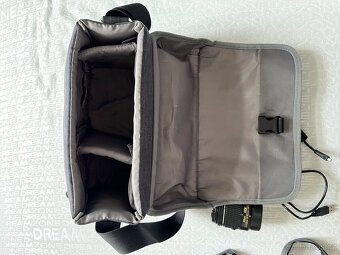 Set Nikon D3300, dva objektivy, brašna ad. - 6