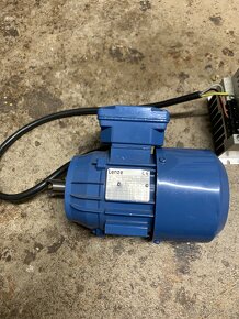 Prodám Lenze frekvenční měnič s motorem Lenze - 6