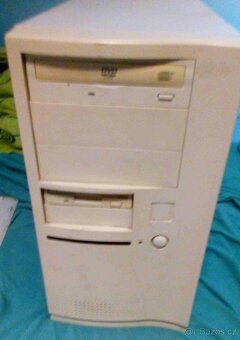 3x retro ATX skrine, zachrante je pred sberem - 6