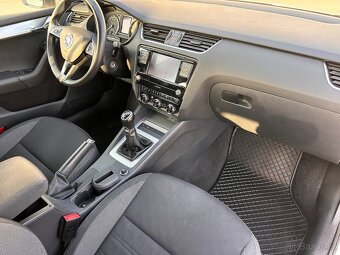 Škoda Octavia Kombi 1.6 TDI Elegance, ČR - 6