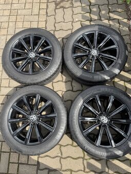ORIGINÁL Alu Volkswagen London R17, 5x112 - TOP, LETNÍ PNEU - 6