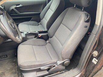 Audi A3 1.6I 75kW klimatizace - 6