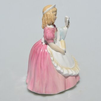 Royal Doulton Starožitná porcelánová soška Holčička a koláč - 6