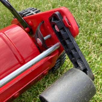 Sekačka na trávu - 6