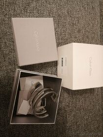 Calvin Klein ocelový náramek a ocelové náušnice kruhy Beyond - 6
