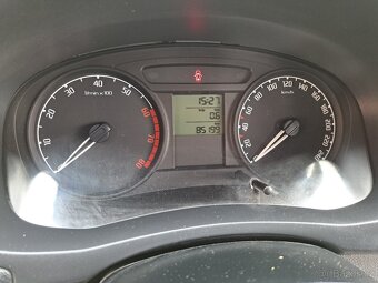 Škoda roomster 1.2HTP 51kw tažné - 6