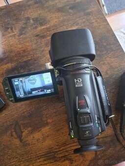 Canon Legria HF G25 - 6