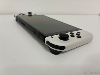 Prodávám Nintendo Switch (OLED model) - 6
