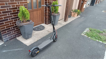 Xiaomi Electric Scooter 4 Pro 2nd Gen, jako nová - 6