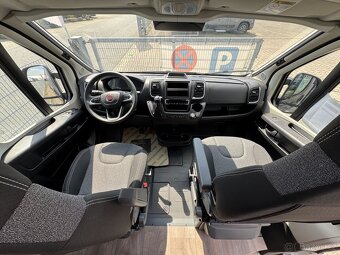 Prodávám karavan CARADO CV640 s výsuvnou střechou - 6