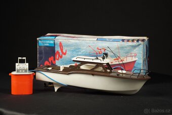 Retro loď Coral na kabelové ovládání, Mehanotechnika,funkční - 6
