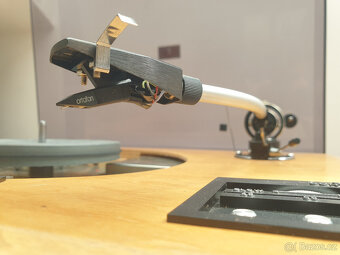 Gramofon Tesla NC 450 Hi-Fi elektronik - 6