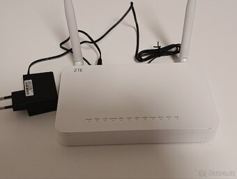 Dvoupásmový bezdrátový modem ZTE F670L - 6