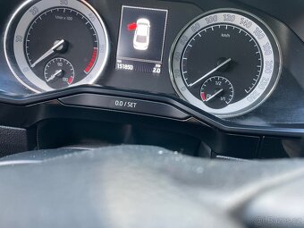 Škoda superb 3 , 2.0tdi 140kw - 6