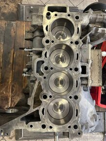Motor Jaguar Range Rover 204 dtd aj200 - 6