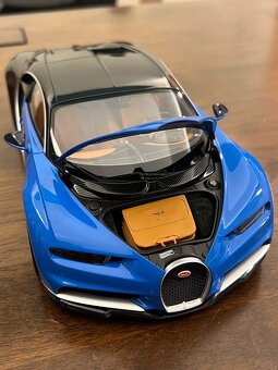1/18 Autoart Bugatti Chiron French Racing Blue - 6