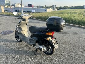 Piaggio Fly 125, nová STK, nové pneu, originální kufr - 6