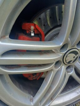 Škoda Superb 2.0tdi dsg - 6