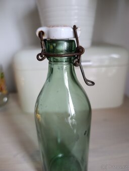 Stará láhev od sodovky zn. Zátka - 6