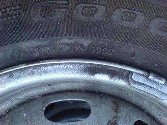 Disky Comax?, letní BF Goodrich Touring, 185/65/15, 4x, z p - 6