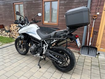 Triumph Tiger 900 GT - 6