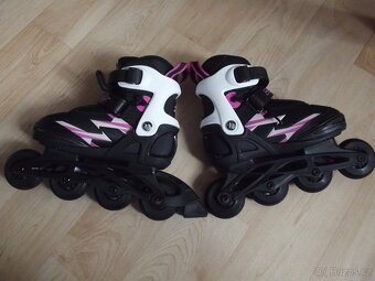 Kolečkové brusle v.32-35 - 6