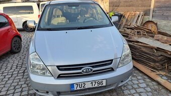 Kia Carnival - 6