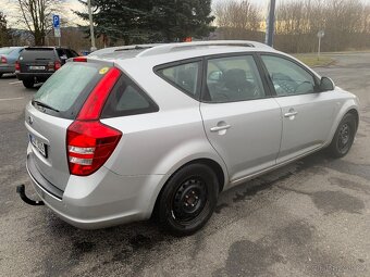Prodám Kia cee'd SW CVVT EX, 1.6, 93 kW, 2008, LPG - 6