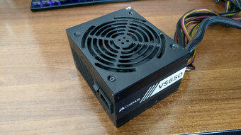 Corsair VS650 650W - 6