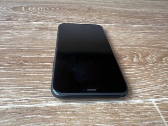 iPhone XR 128GB černý - 6