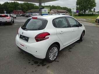 Peugeot 208 Roland Garros 1.5 BlueHDi,limitka,1majitel. - 6