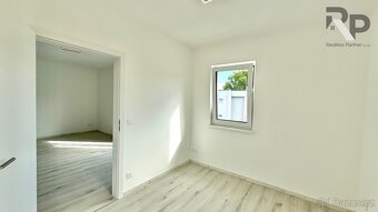 Pronájem nízkoenergetického bytu 2+kk s parkovacím stáním v - 6