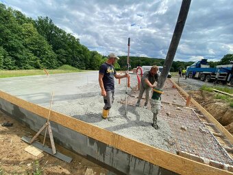 Novostavba 4+kk v přírodě, pozemek 1700m2 - 6