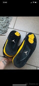 Jordan 4 Retro Thunder 38 - 6