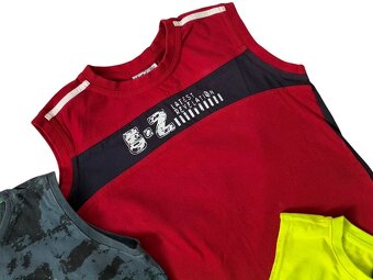 5 chlapeckých tílek vel.146/152 - 6