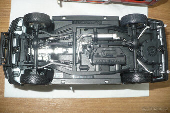 Autíčka,modely,1:18 - 6