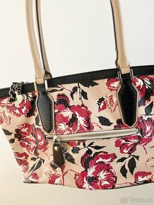 Kabelka Guess - 6