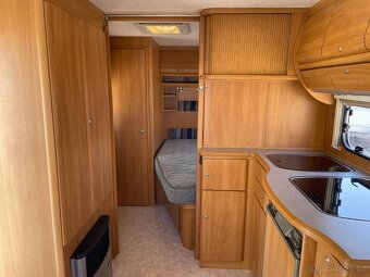 Swift Toscane 490, 4 osoby, EL.POJEZD, bojler, fr.postel - 6