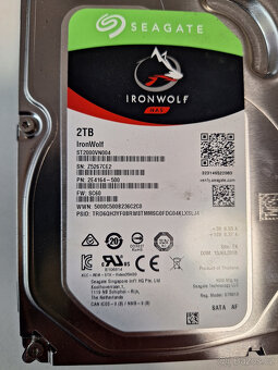 Prodám HDD - 6