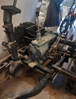 Malotraktor domácí výroby 4x4 - 6