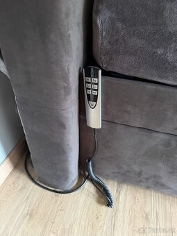 Luxusní elektrická čalouněná postel s polohováním - TOP stav - 6