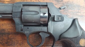 Flobert revolver KORA Brno 2,5" cal. 6mm - 6