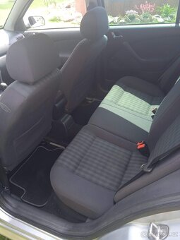 Škoda octavia 1.9 TDI 74 Kw Combi 2009 - 6