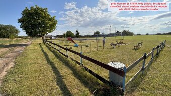 Stavební pozemek k bydlení (možné okamžitě začít stavět) - 6
