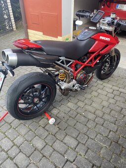 Ducati Hypermotard 1100 S - 6