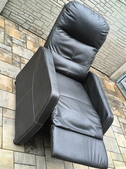 Prodám polohovací křeslo Parker - 6