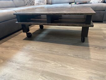 Konferenční stůl - 6